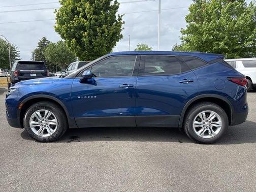 Blue Glow Metallic 2022 Chevrolet Blazer 2LT