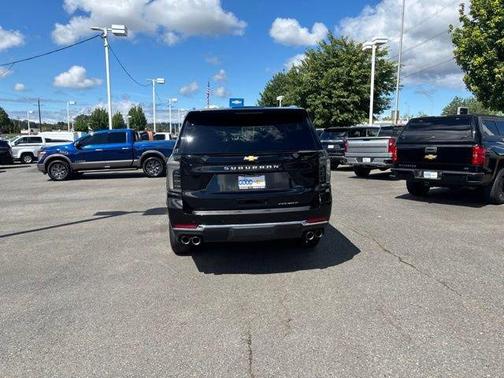 Black 2025 Chevrolet Suburban Premier