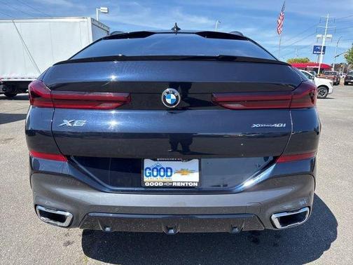 Black 2022 BMW X6 xDrive40i