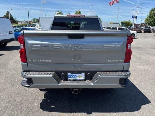Sterling Gray Metallic 2026 Chevrolet Silverado 1500 Custom