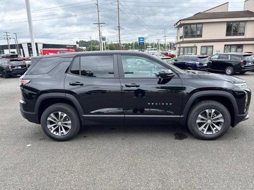 Mosaic Black Metallic 2026 Chevrolet Equinox LT