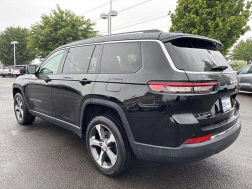 Diamond Black 2023 Jeep Grand Cherokee L Limited