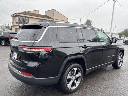 Diamond Black 2023 Jeep Grand Cherokee L Limited