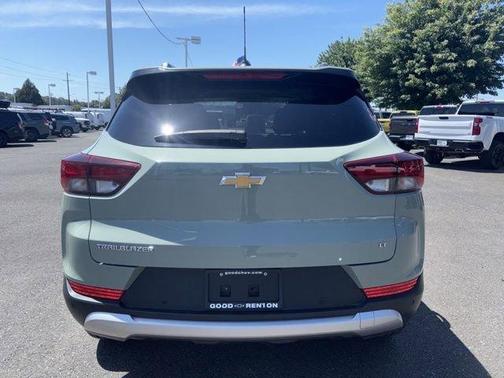 Green 2025 Chevrolet Trailblazer LT