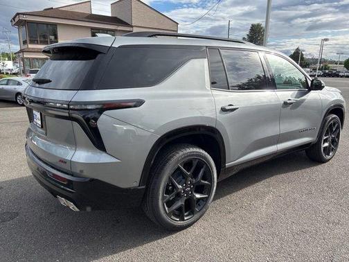 Sterling Gray Metallic 2026 Chevrolet Traverse RS