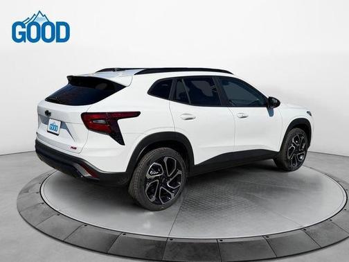 Summit White 2026 Chevrolet Trax 2RS
