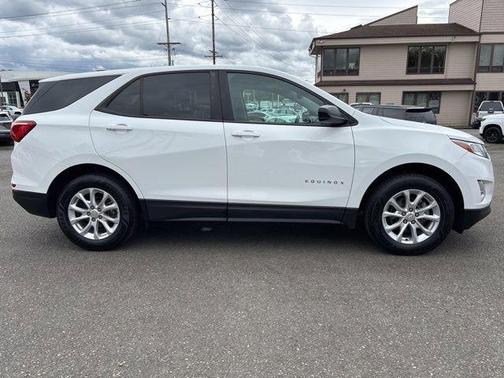 Summit White 2020 Chevrolet Equinox LS