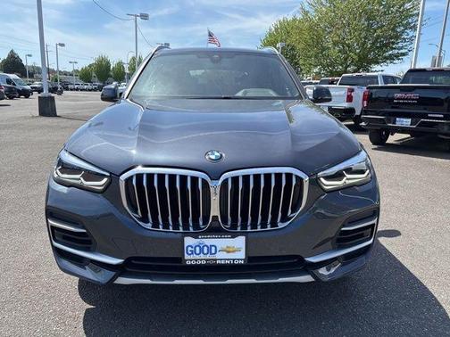 Gray 2022 BMW X5 xDrive40i