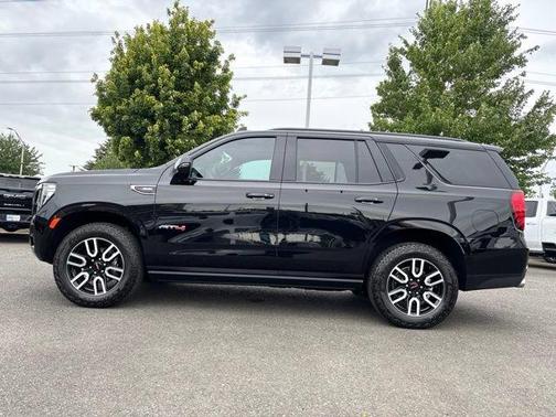 Onyx Black 2024 GMC Yukon AT4