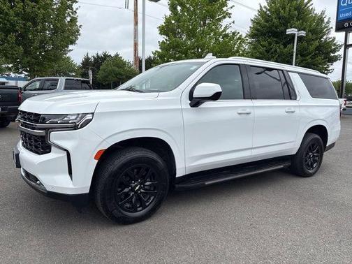 Summit White 2022 Chevrolet Suburban LS