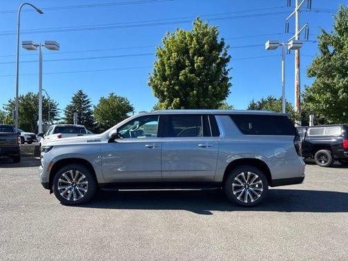 Sterling Gray Metallic 2026 Chevrolet Suburban High Country