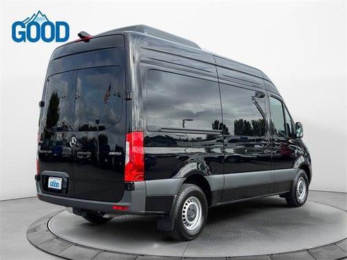 2024 Mercedes-Benz Sprinter 2500 144 WB Standard Roof Passenger