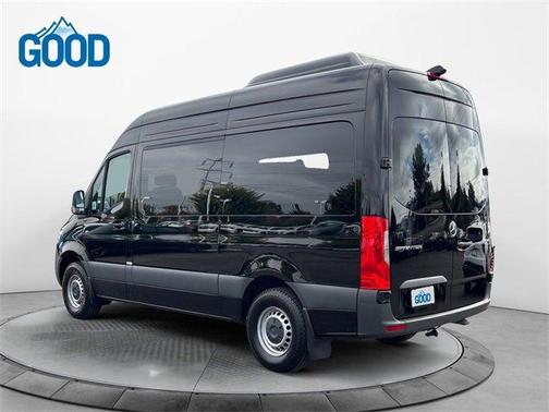 2024 Mercedes-Benz Sprinter 2500 144 WB Standard Roof Passenger