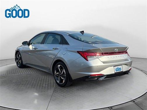 2022 Hyundai ELANTRA Limited