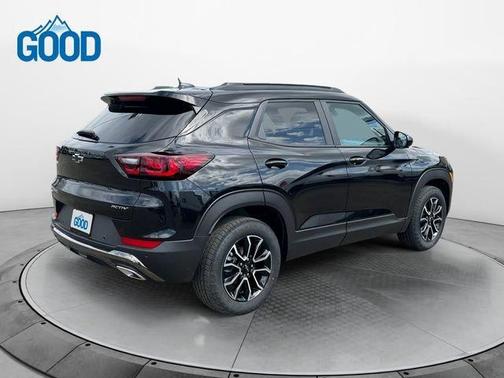 Mosaic Black Metallic 2026 Chevrolet Trailblazer ACTIV