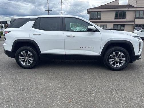 Summit White 2025 Chevrolet Equinox LT