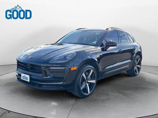 2022 Porsche Macan Base