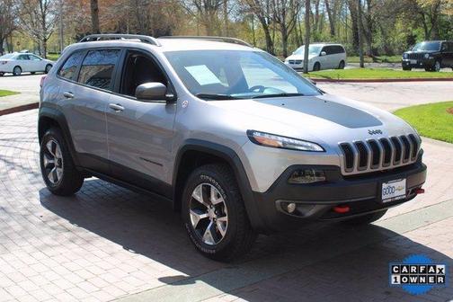 Photo 2 of 30 of 2018 Jeep Cherokee Trailhawk