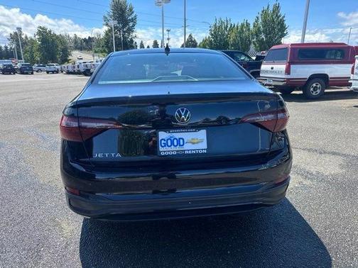Deep Black Pearl Effect 2023 Volkswagen Jetta 1.5T Sport