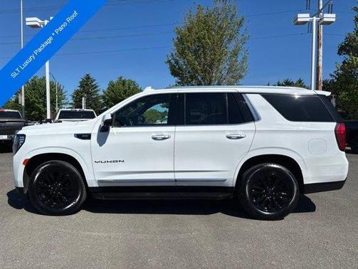 White 2024 GMC Yukon SLT