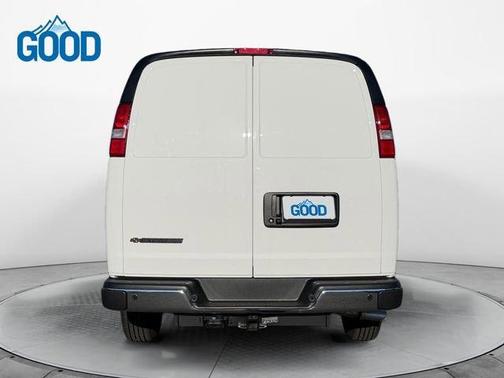 Summit White 2025 Chevrolet Express 3500 Work Van