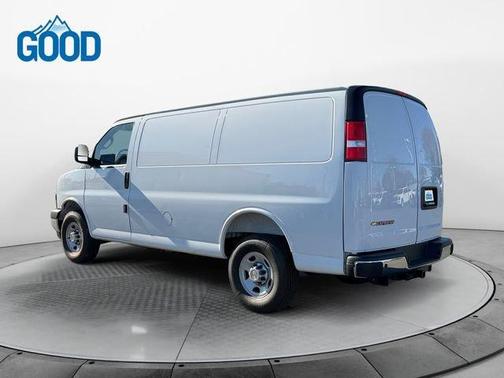 Summit White 2025 Chevrolet Express 3500 Work Van