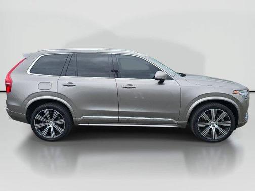 Pebble 2020 Volvo XC90 Hybrid T8 Inscription 6 Passenger