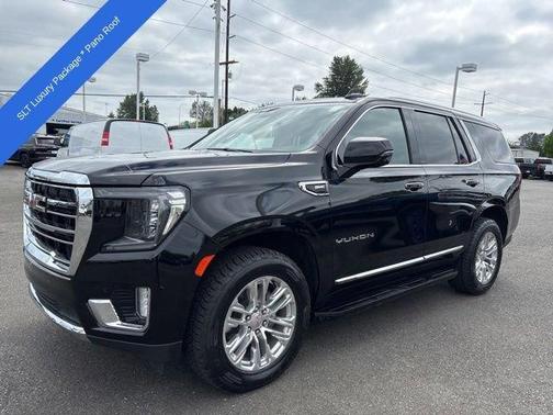 Black 2024 GMC Yukon SLT