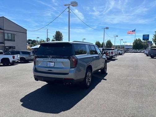 Sterling Gray Metallic 2025 Chevrolet Suburban Z71