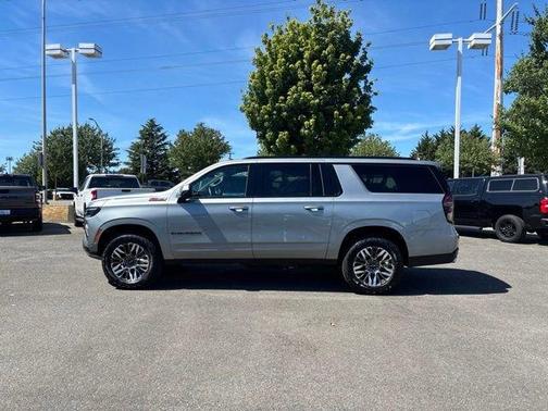 Sterling Gray Metallic 2025 Chevrolet Suburban Z71