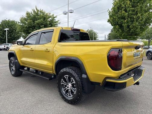 Gold 2024 GMC Canyon AT4
