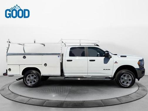 Bright White Clearcoat 2023 RAM 3500 Big Horn