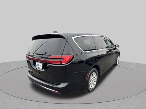 Diamond Black 2024 Chrysler Pacifica Touring-L