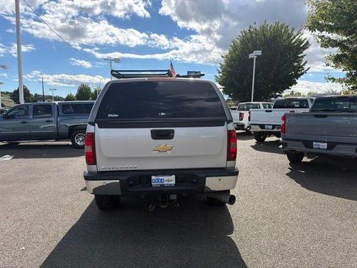 Sheer Silver Metallic 2011 Chevrolet Silverado 2500 LT
