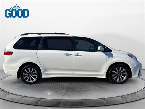 2020 Toyota Sienna XLE Premium