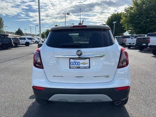 Summit White 2018 Buick Encore Essence