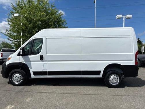 Bright White Clearcoat 2023 RAM ProMaster 3500 High Roof