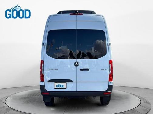 2024 Mercedes-Benz Sprinter 2500 144 WB Standard Roof Passenger