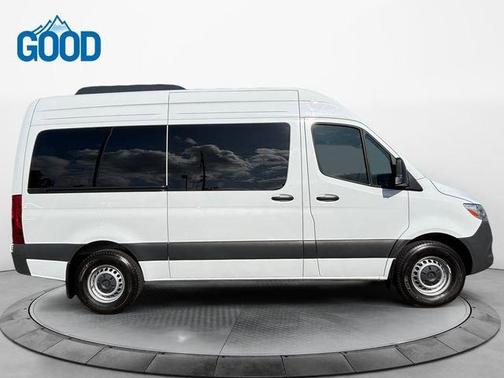 2024 Mercedes-Benz Sprinter 2500 144 WB Standard Roof Passenger
