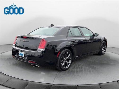 2023 Chrysler 300 S