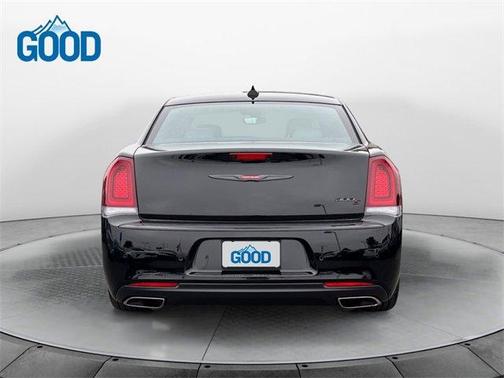 2023 Chrysler 300 S