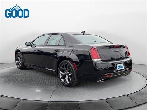 2023 Chrysler 300 S