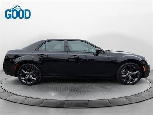 2023 Chrysler 300 S