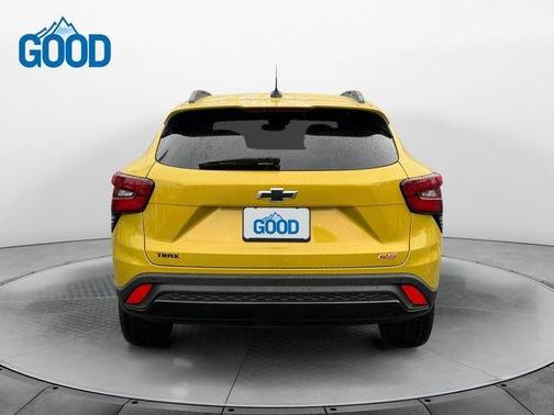 Nitro Yellow 2025 Chevrolet Trax 2RS