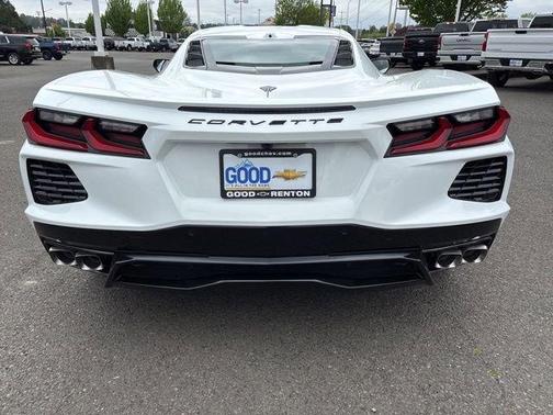 Arctic White 2026 Chevrolet Corvette Stingray w/1LT