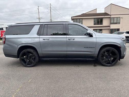 Satin Steel Metallic 2022 Chevrolet Suburban RST