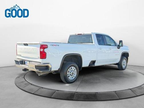 Summit White 2022 Chevrolet Silverado 2500 LT
