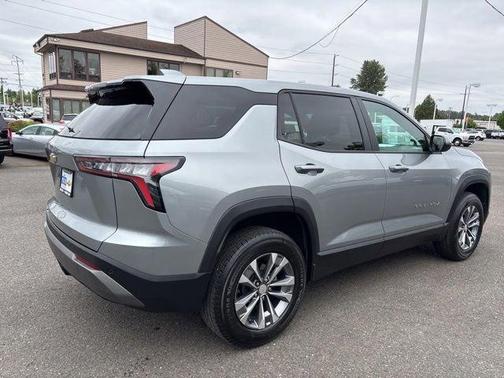 Sterling Gray Metallic 2025 Chevrolet Equinox LT