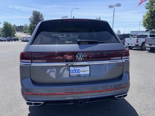Platinum Gray Metallic 2024 Volkswagen Atlas 2.0T SEL Premium R-Line