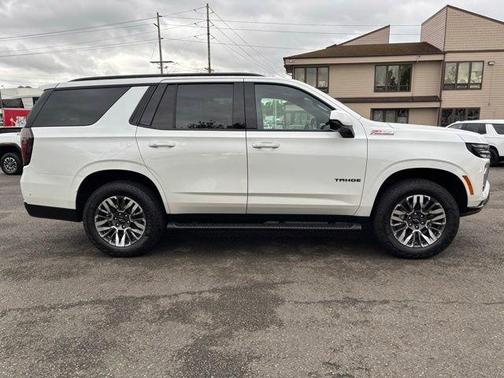 Iridescent Pearl Tricoat 2025 Chevrolet Tahoe Z71